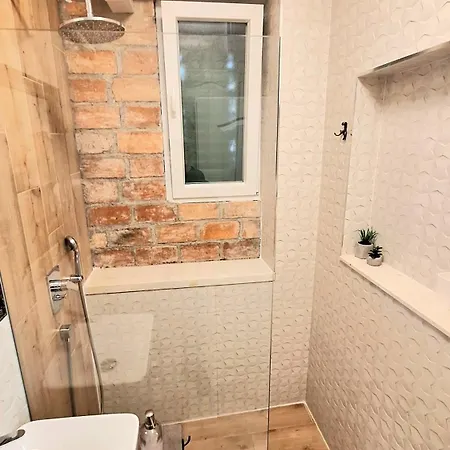 Mala Apartament *