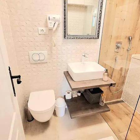 Mala Apartment
